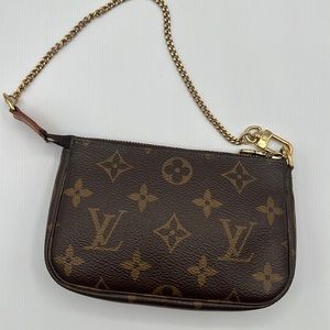 Sold: Louis Vuitton Mini Pochette